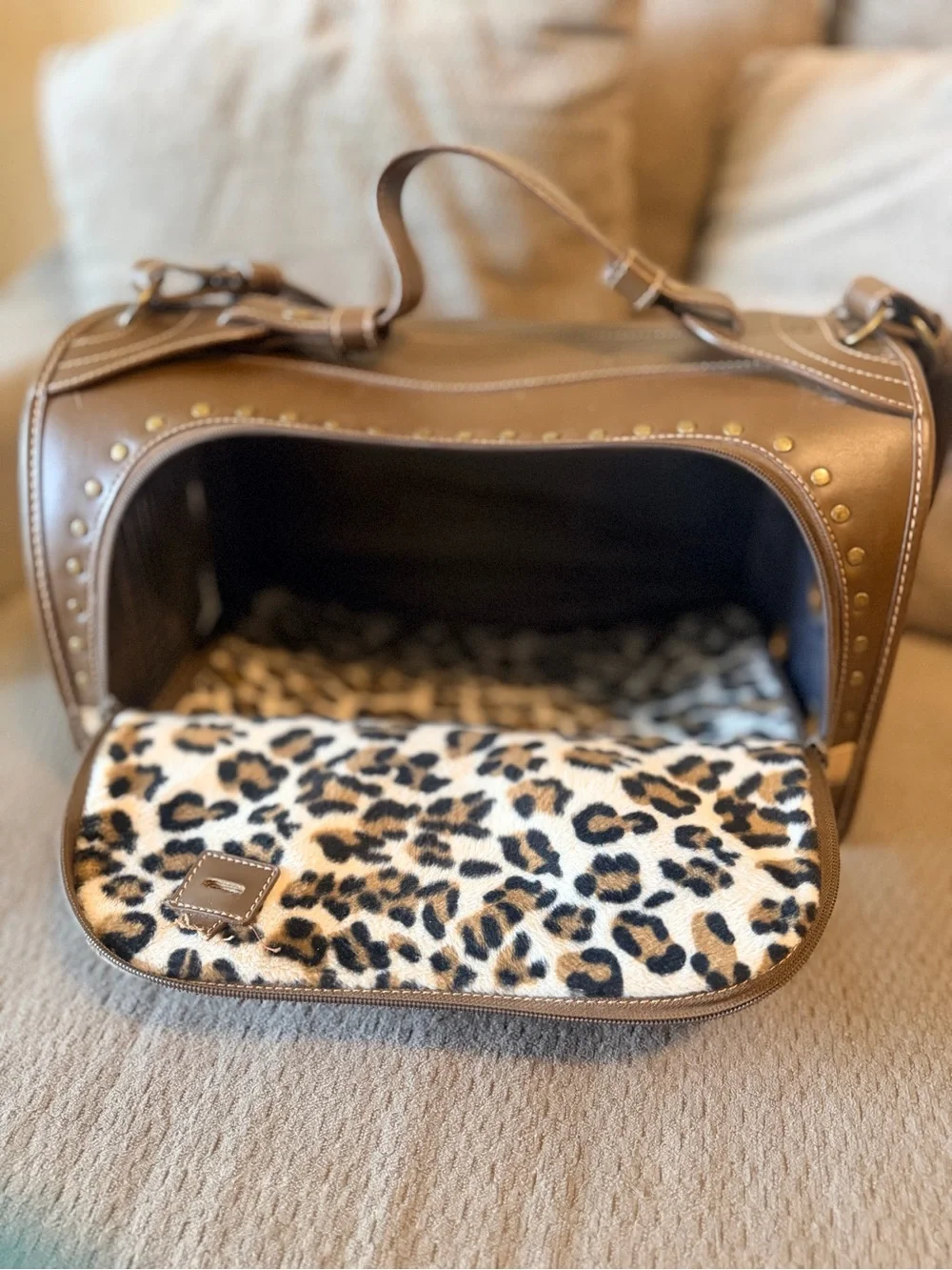 Brown Monkey Appliqué Men’s Travel Bag